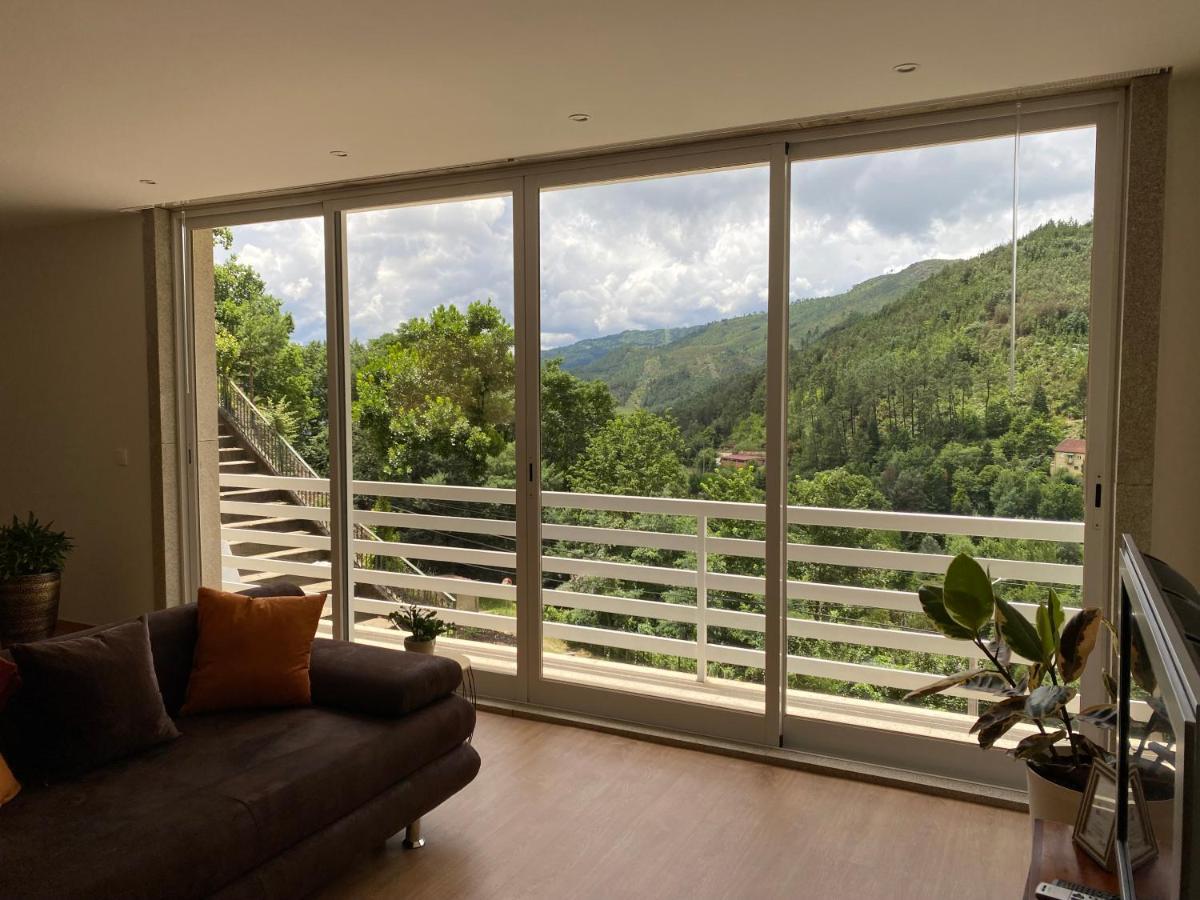 Apartmán Geres Distinto Exteriér fotografie