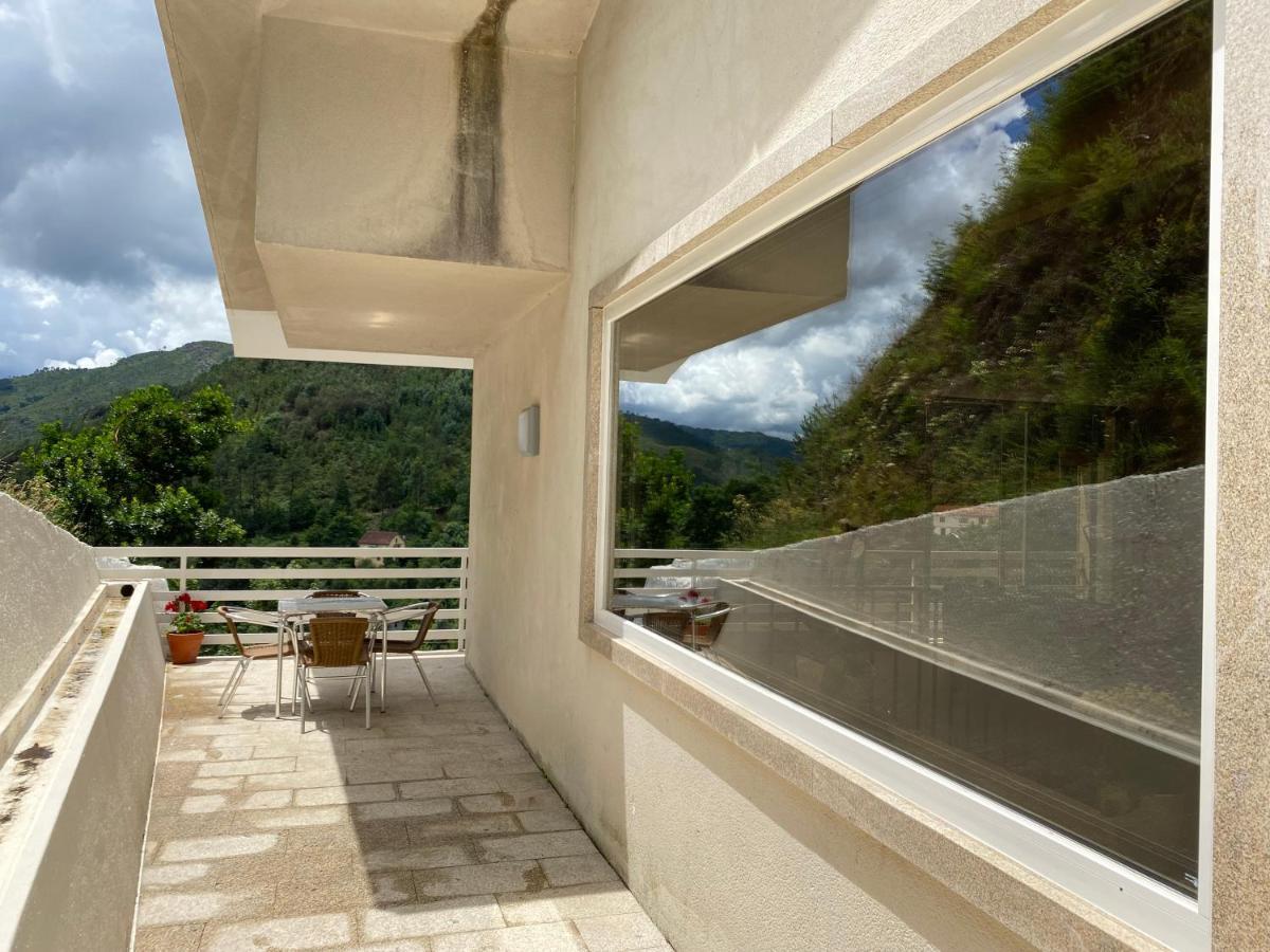 Apartmán Geres Distinto Exteriér fotografie